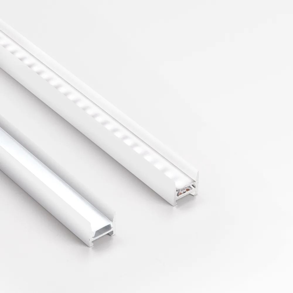 SLOT SUR D16 x D22 2000 mm WH